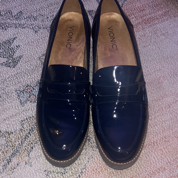 Vionic Shoes - Vionic Dark Blue Patent Loafers